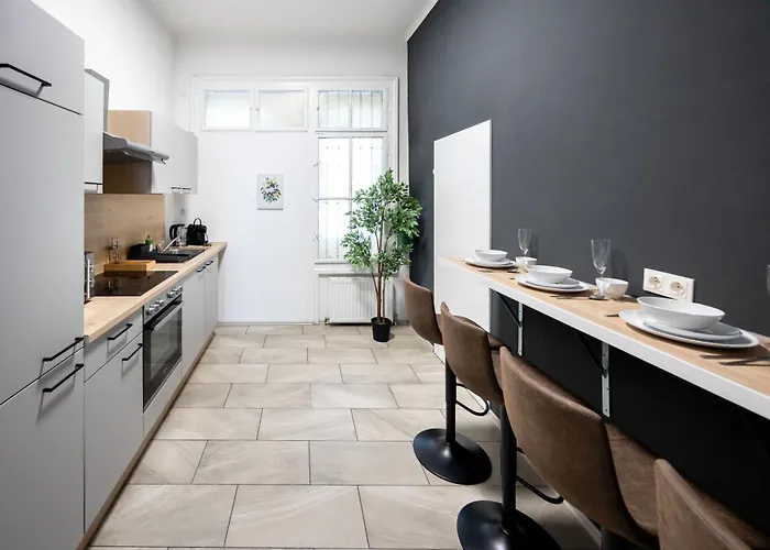 Comfortable Spacious By Hanovermarkt & The Danube Apartamento