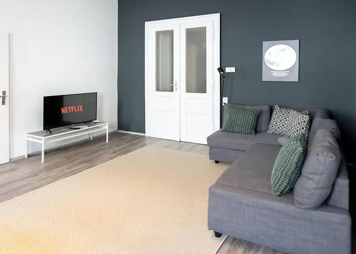 Comfortable Spacious By Hanovermarkt & The Danube *